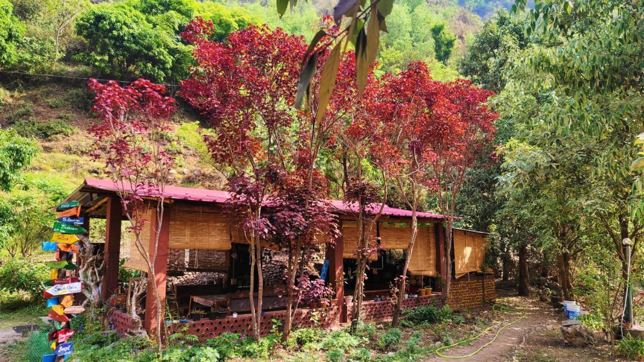 Hobo Huts By The Riverside Panuānaula 외부 사진