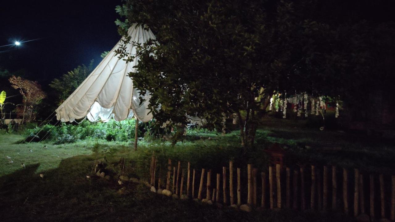 Hobo Huts By The Riverside Panuānaula 외부 사진