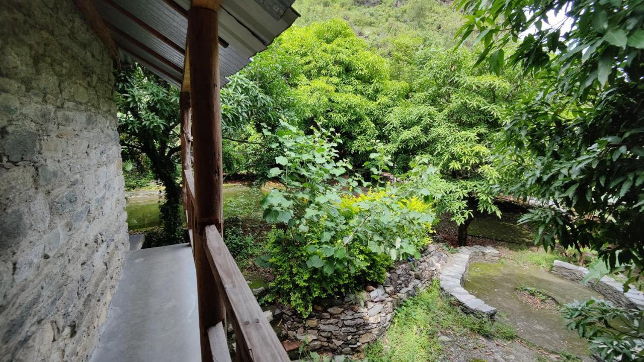 Hobo Huts By The Riverside Panuānaula 외부 사진