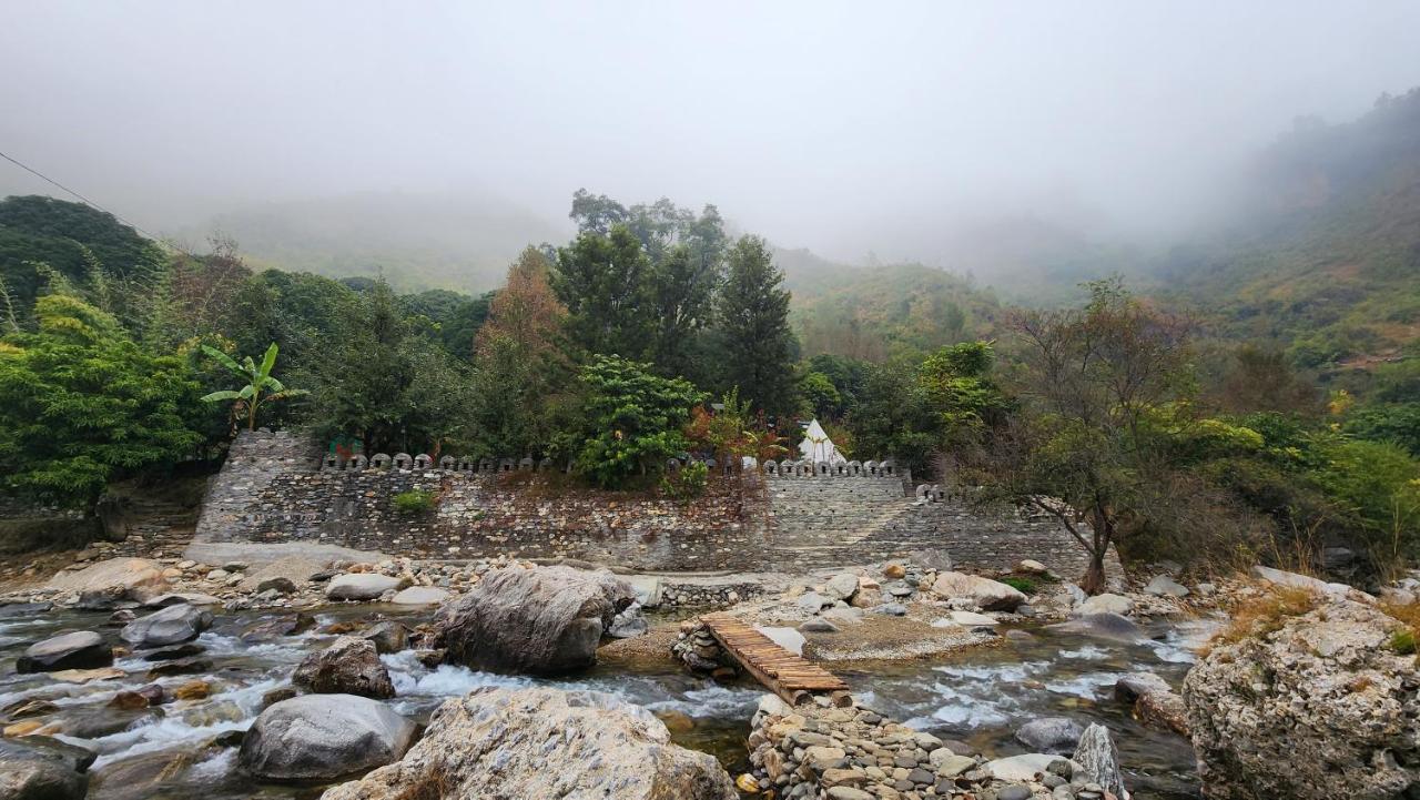 Hobo Huts By The Riverside Panuānaula 외부 사진