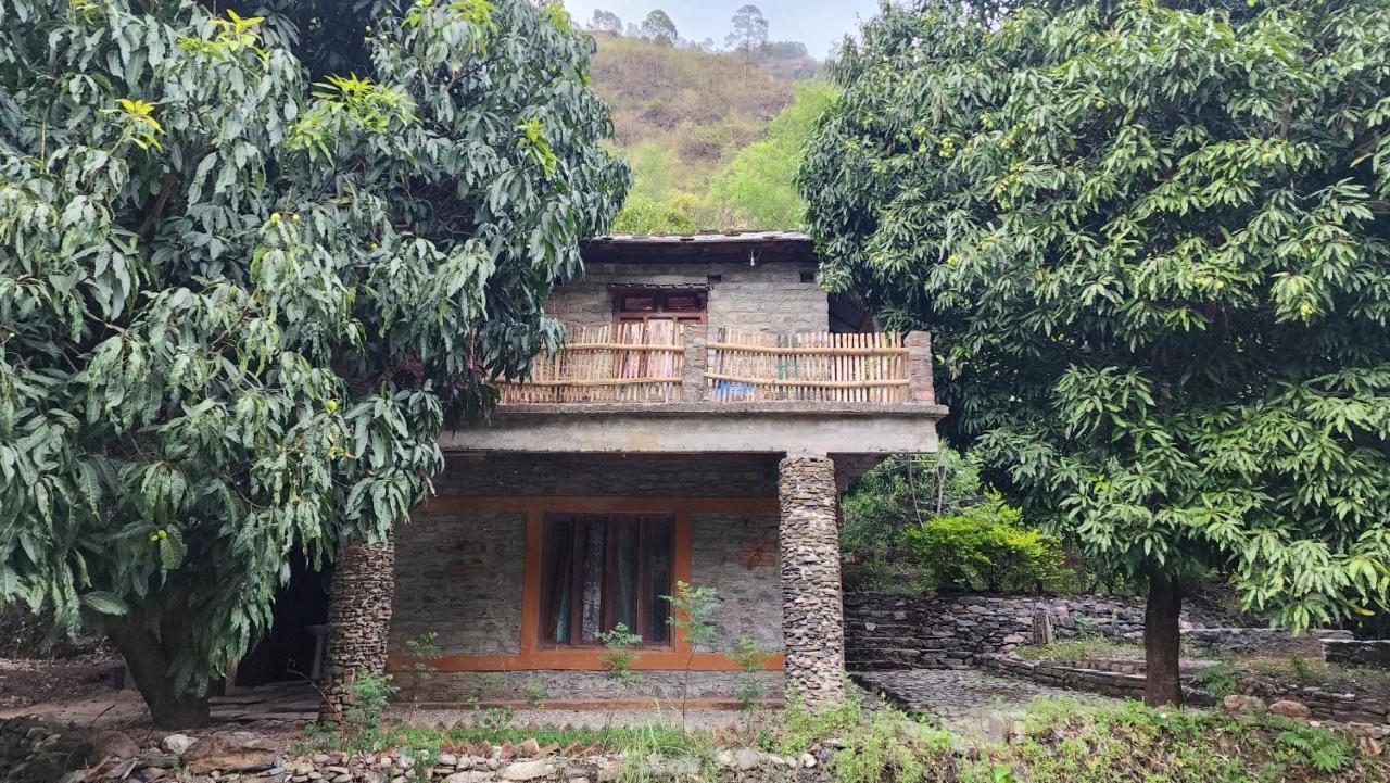 Hobo Huts By The Riverside Panuānaula 외부 사진